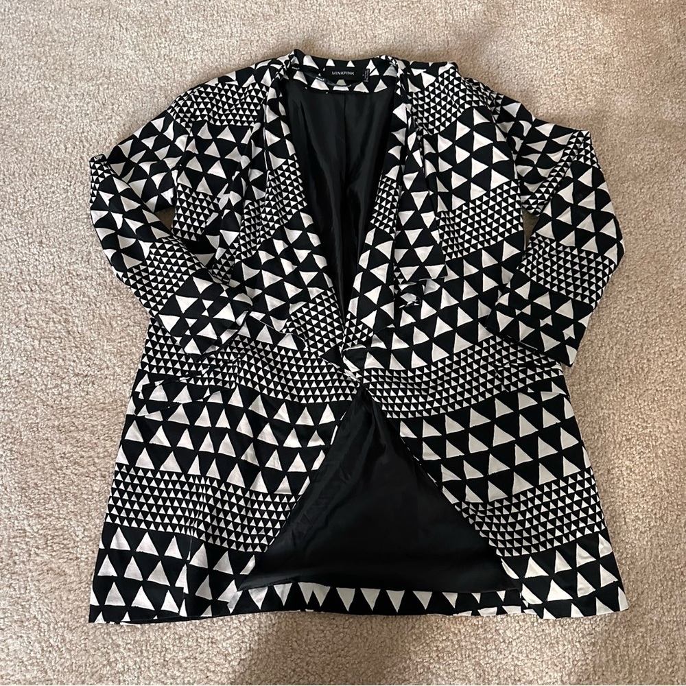 EUC Women’s MinkPink Black And White Striped Jacket!